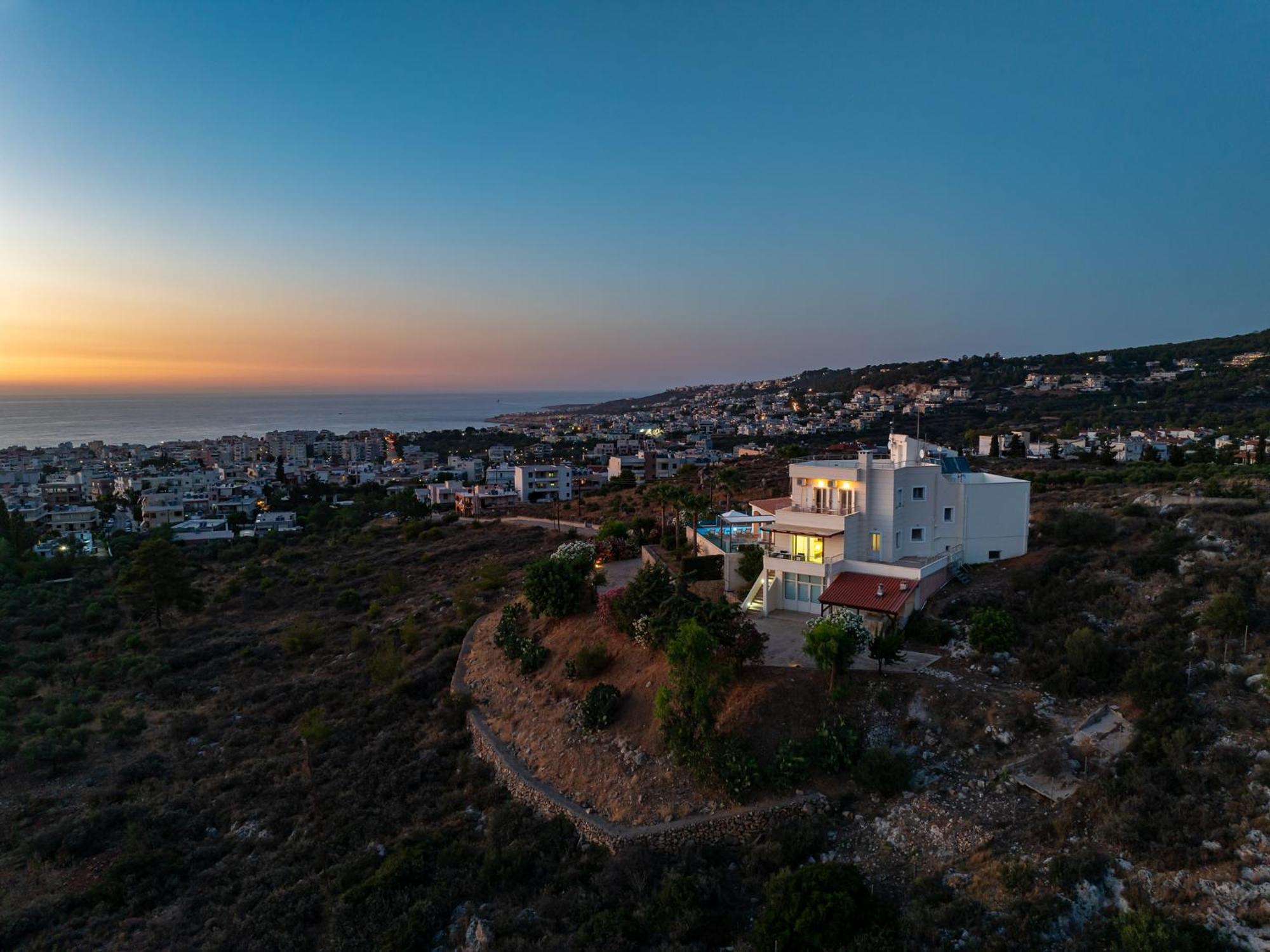 Karmilos Hill Villa Ханя Екстериор снимка